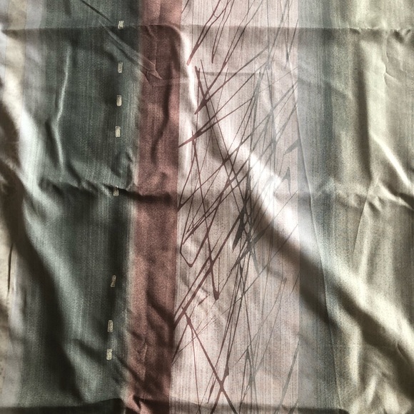 Pier 1 curtains - Picture 2 of 6